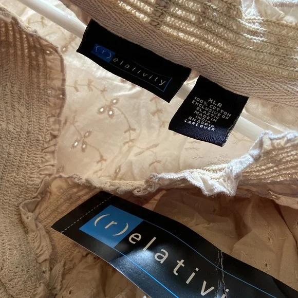 NWT Relativity Top - Picture 3 of 3